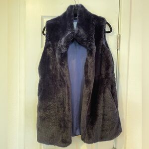 Faux Fur Navy Vest size Small